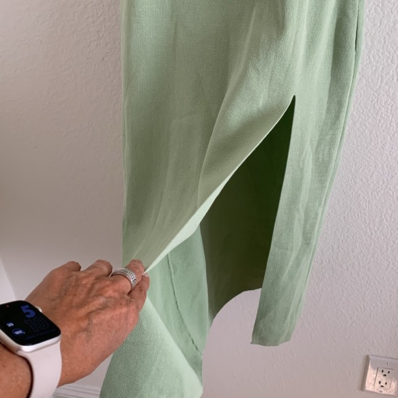 💚 Dress - Picture 4 of 10